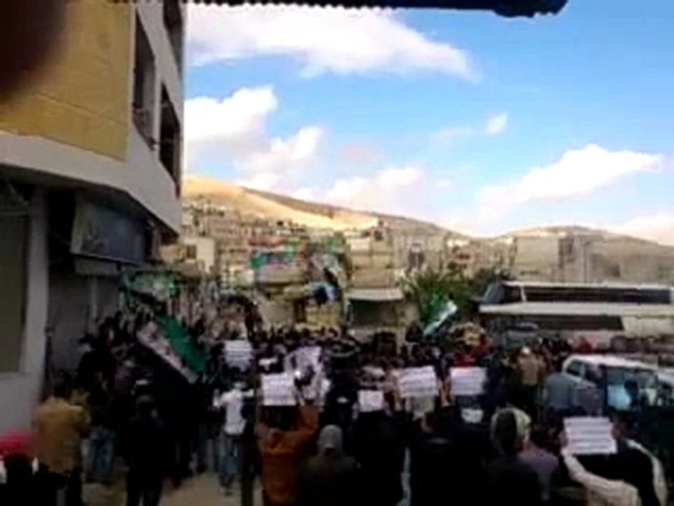 فري برس   دمشق   برزة   مظاهرة في جمعة طرد السفراء 18 11 2011