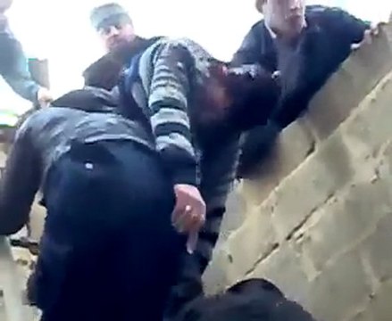 فري برس ريف دمشق عربين تهريب الشهيد سليم السيد حسن من عصابات الاسد 18 11 2011