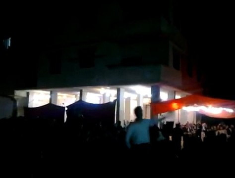 فري برس ريف دمشق عربين مظاهرة أثناء عزاء الشهيدين 19 11 2011 ج2