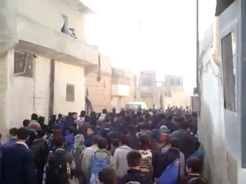 فري برس ادلب سرمين مظاهرة طلاب سرمين 29 11 2011 ج1