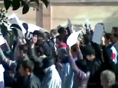 فري برس دوماالحرة مظاهرة من جامع الهدى 25 11 2011