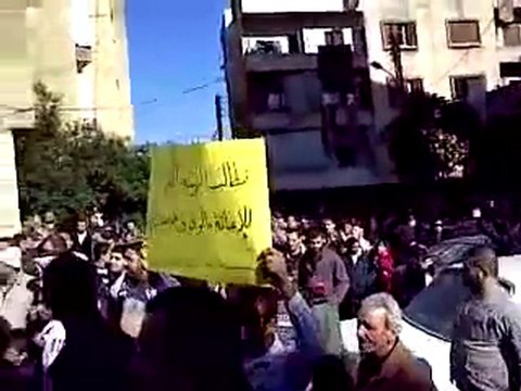 فري برس النصرة طرابلس الشام في جمعة الجيش الحر يحميني 25 11 2011 ج3