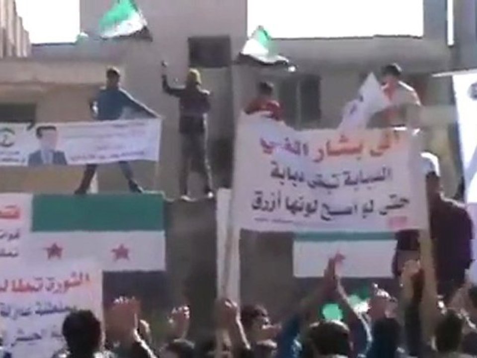 فري برس   حمص باب الدريب جمعة الجيش الحر يحمينا 25 11 2011