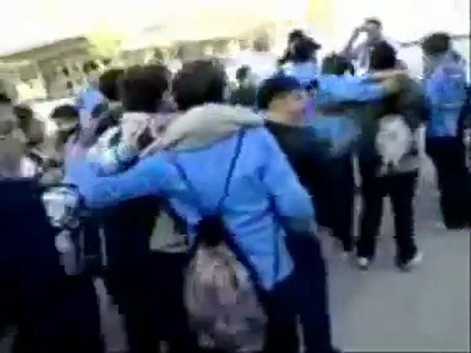 فري برس   حماة مظاهرة طلابية لاشاوس حي الكرامة 28 11 2011