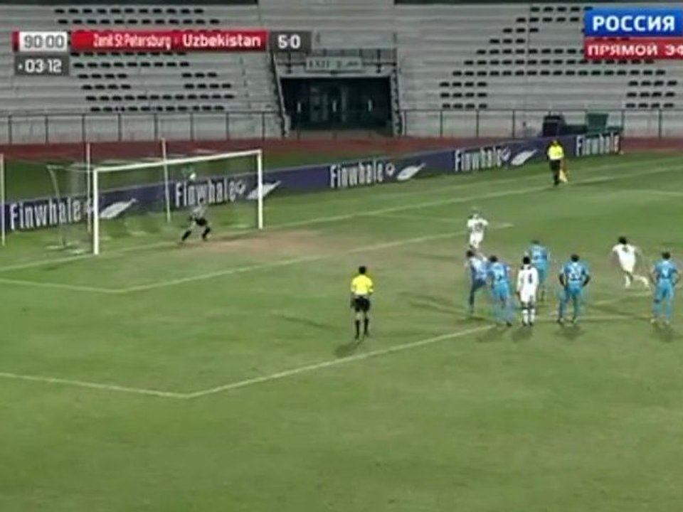 Combinaison ridicule sur penalty !