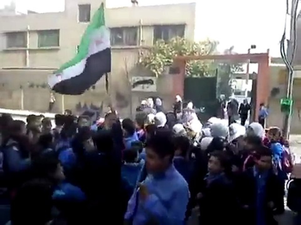 فري برس   ريف دمشق دوما طلابية 30 11 2011