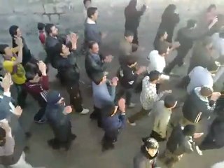 فري برس   ادلب كفروما جمعة المنطقة العازلة مطلبنا 2 12 2011 ج2