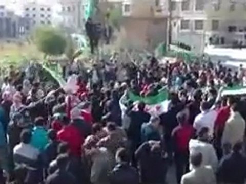 فري برس حماه حي القصور مظاهرة جمعة المنطقة العازلة مطلبنا 2 12 2011