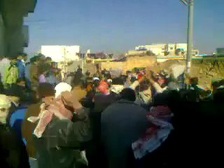 فري برس   مظاهرة الاتارب بريف حلب جمعة المنطقة العازلة 2 12 2011 ج1