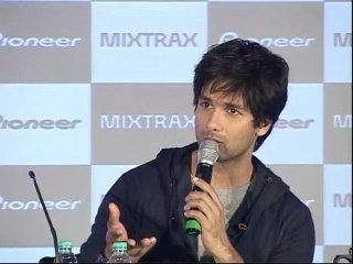 Shahid Kapoor's Next With YRF Delayed By Maneesh Sharma - Bollywood News