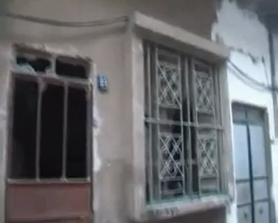 فري برس   حمص كرم الزيتون ما لهذه السيارات ما فعلت ما ذنبها 17 11 2011