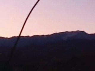 فري برس   اطلاق رصاص عشوائي على المنازل في مدينة الزبداني 10 12 2011