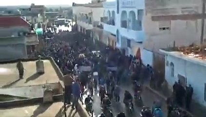 فري برس   حمص المحتلة الدار الكبيرة تشييع الشهيد نعيم عزرون 9 12 2011