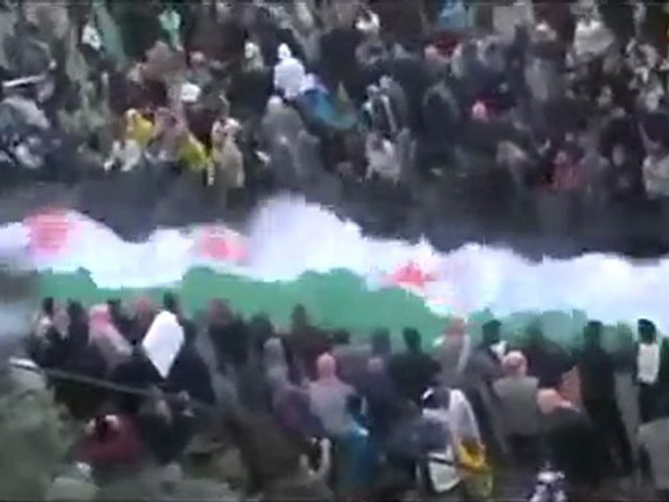 فري برس حماة حي الاربعين مظاهرة حاشدة جمعة اضراب الكرامة 9 12 2011