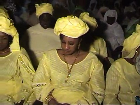 ISLAM DIAKHA TASLIMA 2009_Title_1.MPG - YouTube