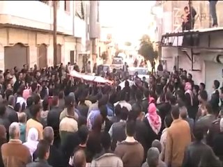 فري برس   تشييع الشهيدين حسن الذهب وعبد الكريم الغنطاوي 13 12 2011