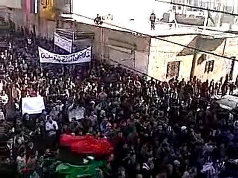 فري برس ادلب خان شيخون جمعة الجامعة العربية تقتلنا 16 12 2011