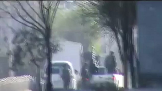 فري برس حماة الأربعين الأمن و الشبيحة يحاصرون المظاهرات 16 12 2011