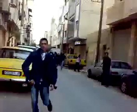 فري برس ريف دمشق أحرار ثورة الكرامة دوما اصابة متظاهر بدوما 23 12 2011