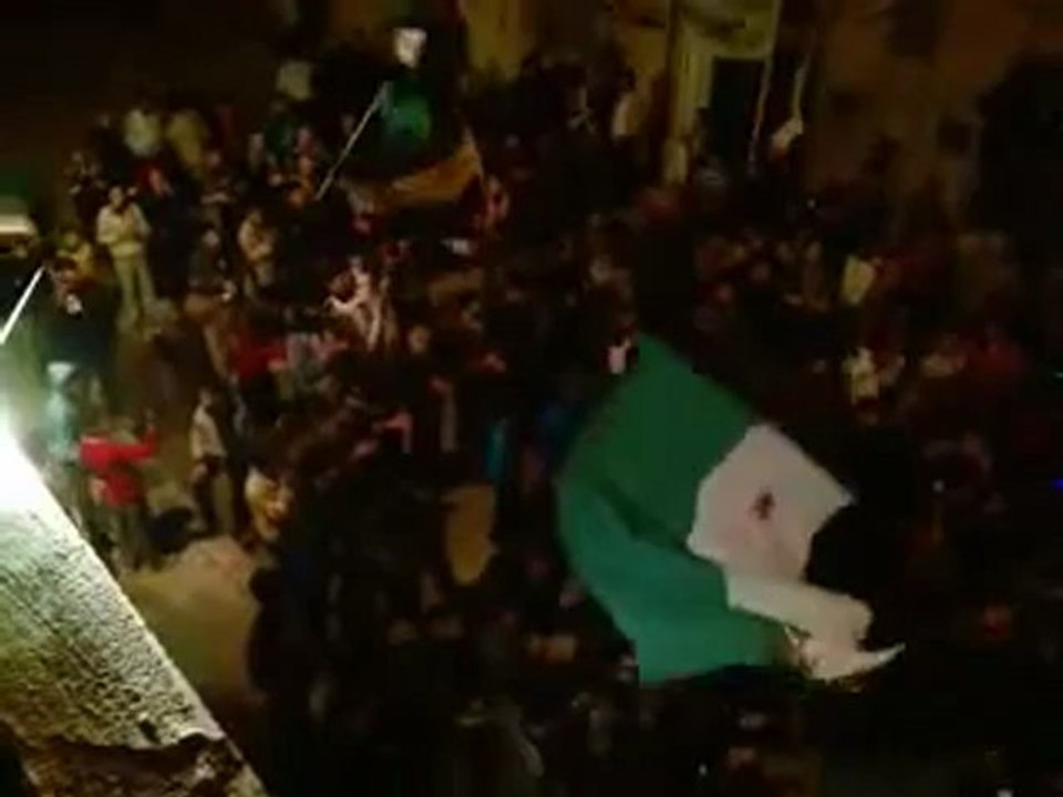 فري برس   مسائية حماة طريق حلب جمعة برتوكول الموت 23 12 2011 ج1