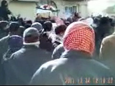 فري برس الرحيبة تشيع الشهيد 24 12 2011 ج2