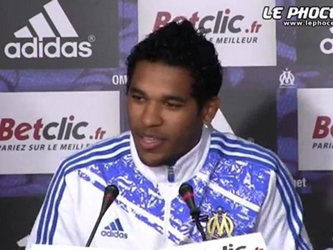 Brandao s'exprime devant la presse