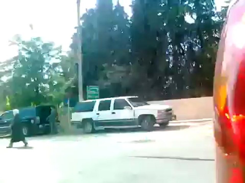 فري برس   ريف دمشق انتشار الجيش في الزبداني ساحة المحطة 24 12 2011 ج1