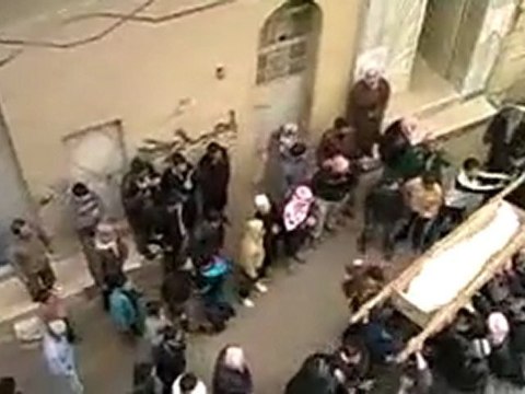 فري برس تشييع الشهيد عدنان العبيد حمص حي الرفاعي 25 12 2011