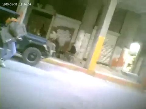 فري برس إجتماع جزء من الميليشيات المنتشرة في معضمية الشام لأخذ تعليمات الإنتشار الإثنين 26 12 2011