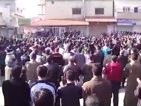 فري برس حماه طيبة الامام خروج الاحرار في مظاهرة حاشدة نصرة 26 12 2011