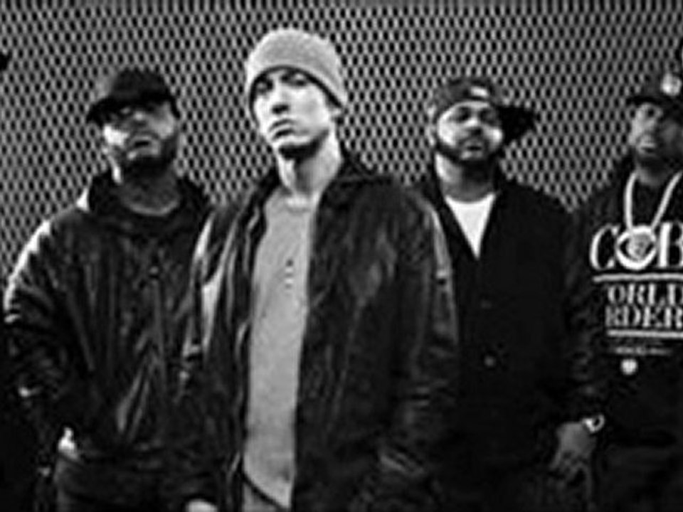 Eminem- Shady 2.0 feat Slaughterhouse & Yelawolf