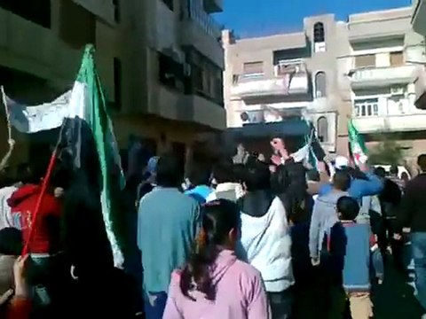 فري برس حمص كرم الشامي مظاهرة حاشدة تحية لروح الشهيد البطل ابن حي كرم الشامي ياسين عبد الصمد 28 12 2011