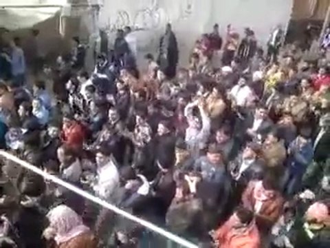فري برس ادلب التح مظاهرة يوم الاربعاء تطالب باعدام السفاح 28 12 2011