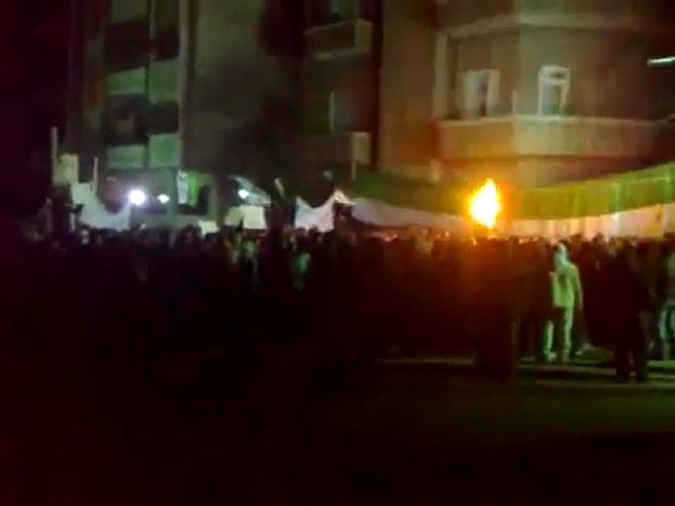 فري برس   دمشق برزة البلد مظاهرة مسائية 29 12 2011