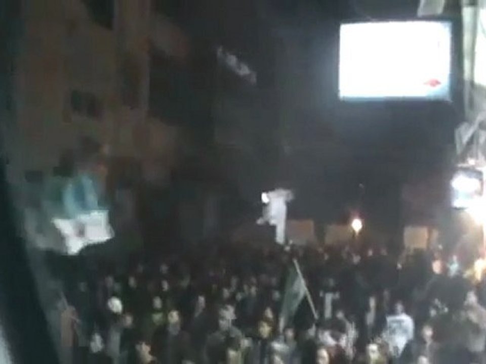 فري برس   غوطة دمشق مسائية أحرار سقبا و حمورية 28 12 2011 ج1