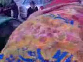 فري برس   مدينة ادلب   لحظة سقوط الشهيد ابراهيم مصري 30 12 2011