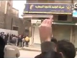 فري برس   حماة جمعة الزحف إطلاق نار على المتظاهرين في الحاضر 30 12 2011