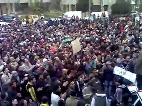 فري برس حمص الوعر القديم جمعة الزحف الى ساحات الحرية 30 12 2011