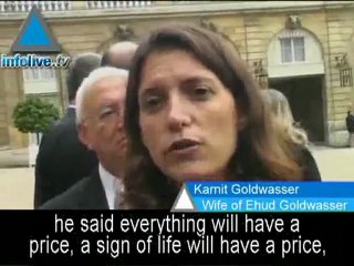 Sarkozy supports abducted soldiers' families