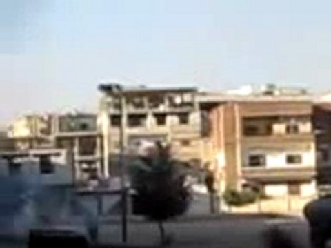 فري برس معضمية الشام اطلاق رصاص ع المتظاهرين العزل جمعة الزحف الى ساحات الحرية 30 12 2011