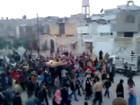 فري برس حماه تشييع شهيدين سقطو في جمعة الزحف الى الساحات 30 12 2011