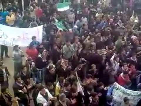 فري برس كفرنبودة في ريف حماة مظاهرة حاشدة بهتافات رائعة للاحرار 31 12 2011