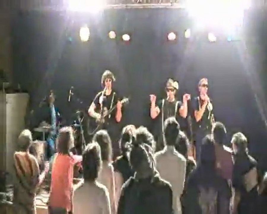 Arokana - Everybody Need Somebody