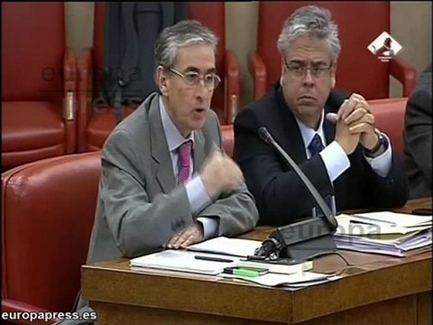 Jáuregui se solidariza con Saénz de Santamaría