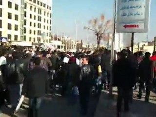 فري برس   حلب  الجامعة  مظاهرة طلابية تصرة لحرائر الشهباء2 1 2012