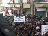 فري برس   ريف دمشق داريا رفع علم الاستقلال في ساحة الحرية 2 1 2012