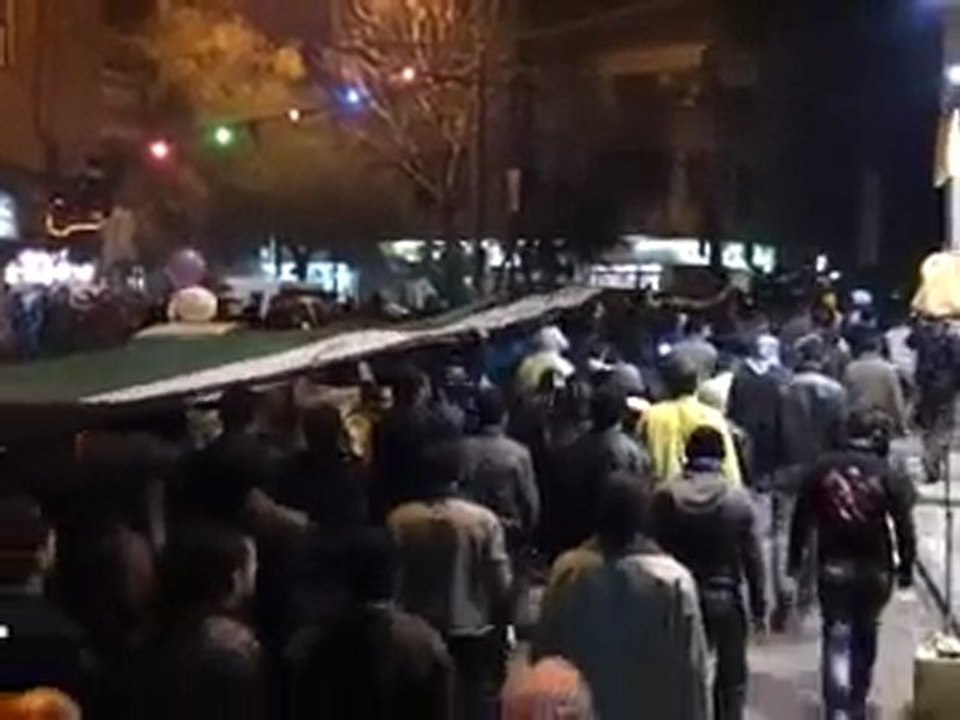 فري برس   مظاهرة مسائية حاشدة زملكا ريف دمشق 2 1 2012