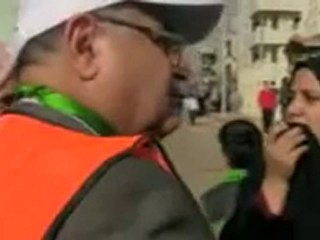 فري برس   المراقبين العرب في حي السبيل بدرعا 3 1 2012 ج2