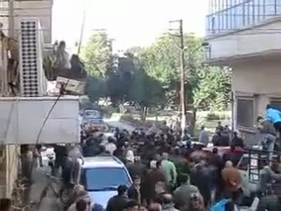 فري برس   تشييع الشهيد عبد الجبار خالد زعرور 3 1 2012