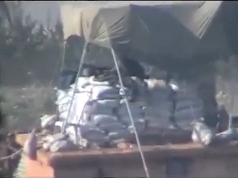 فري برس حماة متاريس الجيش و الرشاشات عند دوار الفيلات 3 1 2012